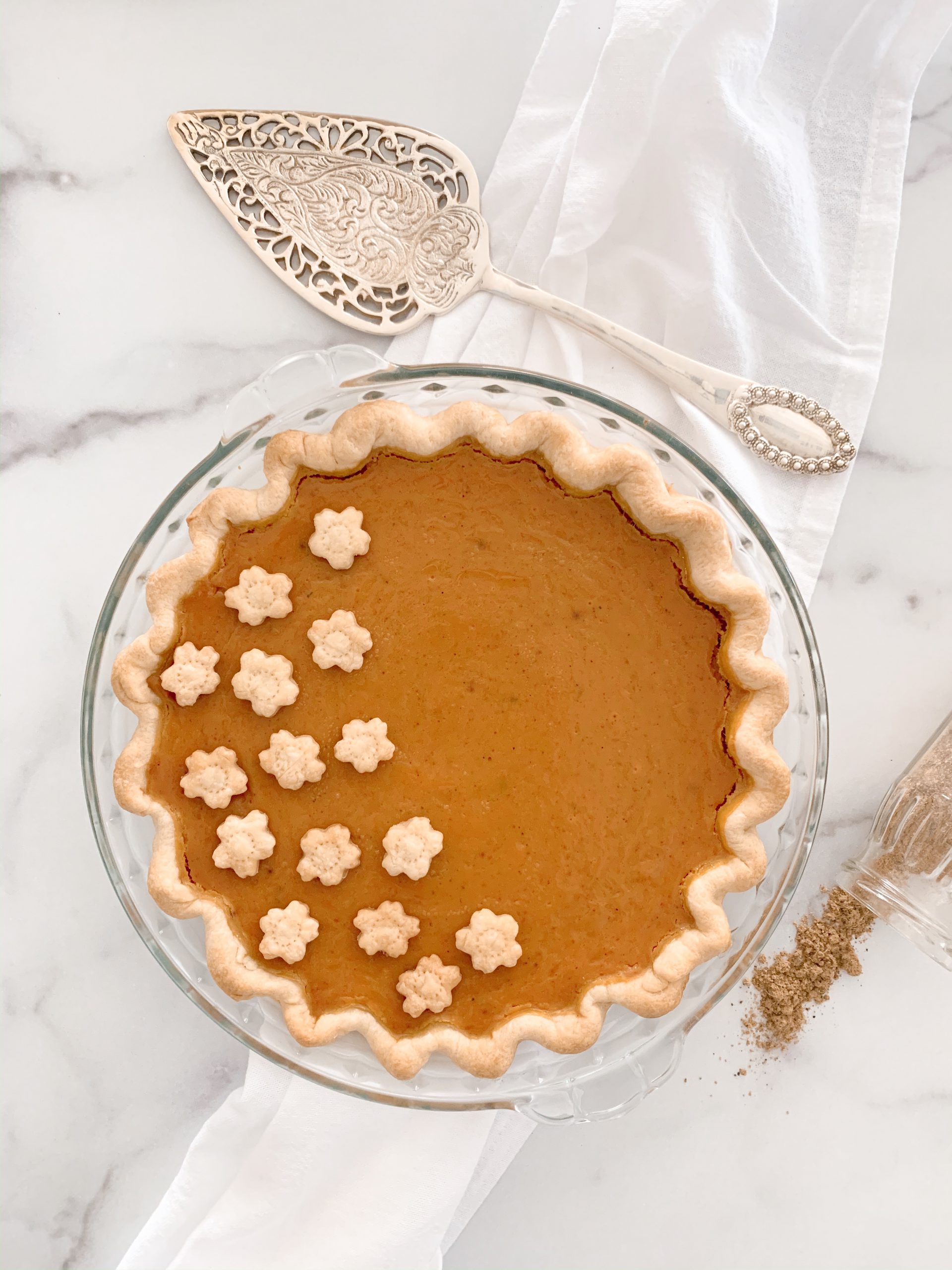 https://theeleganteconomist.com/wp-content/uploads/2019/11/Hawaij-Pumpkin-Pie-scaled.jpeg